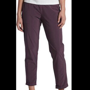 MEC Timeless Pants - Women's 5057-108 - Pull-On, Lightweight Crop in plum Size S